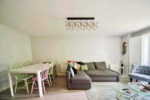 15 Polsten Mews, Enfield, EN3 6YF
