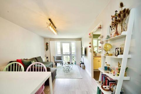 15 Polsten Mews, Enfield, EN3 6YF