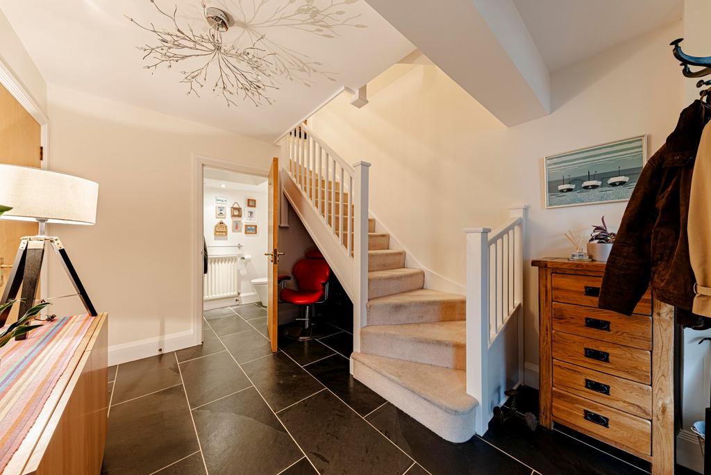 Entrance Hall (3)