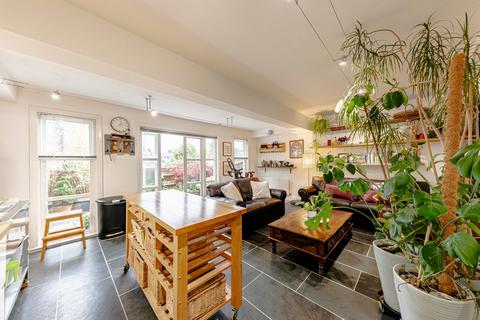 4 bedroom end of terrace house for sale, Upper Brents, Faversham, ME13