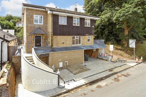 5 bedroom detached house for sale, Mill Street, Redhill, Surrey