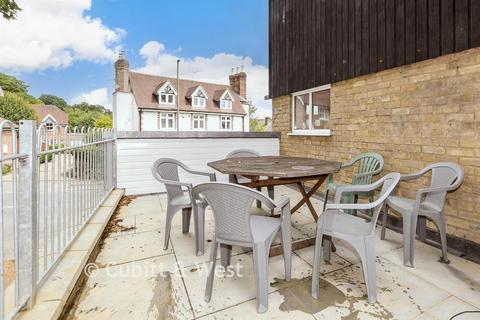 5 bedroom detached house for sale, Mill Street, Redhill, Surrey