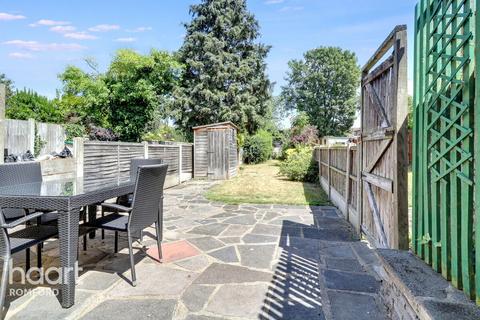 undefined, Willow Street, Romford, RM7 7LJ