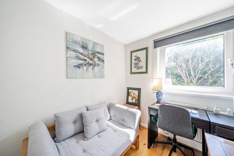 37 Ericcson Close, London, SW18 1SQ