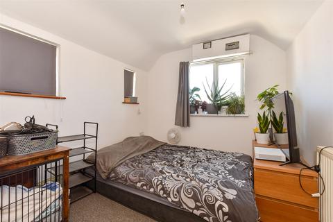 3 bedroom terraced house for sale, Tennyson Road, Freshwater, Isle of Wight