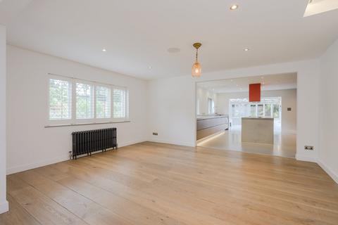 6 bedroom detached house to rent, Fairfield Park, Cobham, KT11