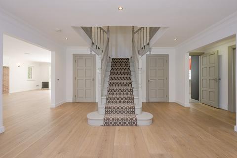 6 bedroom detached house to rent, Fairfield Park, Cobham, KT11