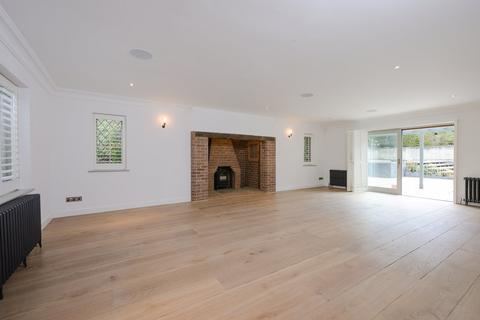 6 bedroom detached house to rent, Fairfield Park, Cobham, KT11