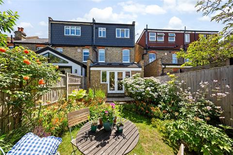 32 Ailsa Avenue, Twickenham, TW1 1NG