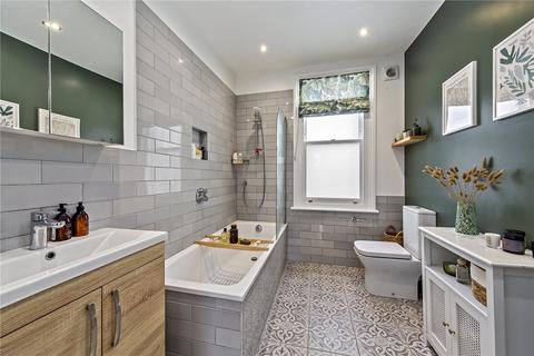 32 Ailsa Avenue, Twickenham, TW1 1NG