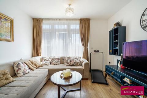 3 bedroom terraced house for sale, MINOTAUR DRIVE, BARNET, EN5