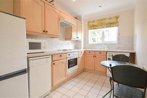 2 bedroom apartment for sale, Knights Place, Windsor