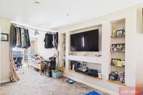 3 bedroom semi-detached house for sale, Overdale, Eastfield, Scarborough