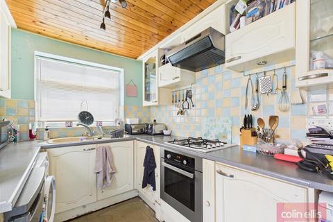 3 bedroom semi-detached house for sale, Overdale, Eastfield, Scarborough