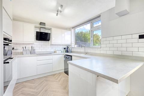 4 Townfield Walk, Great Wakering, Southend-on-sea, SS3 0PD