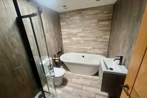 undefined, Bradford Road, Oakenshaw, Bradford, BD12