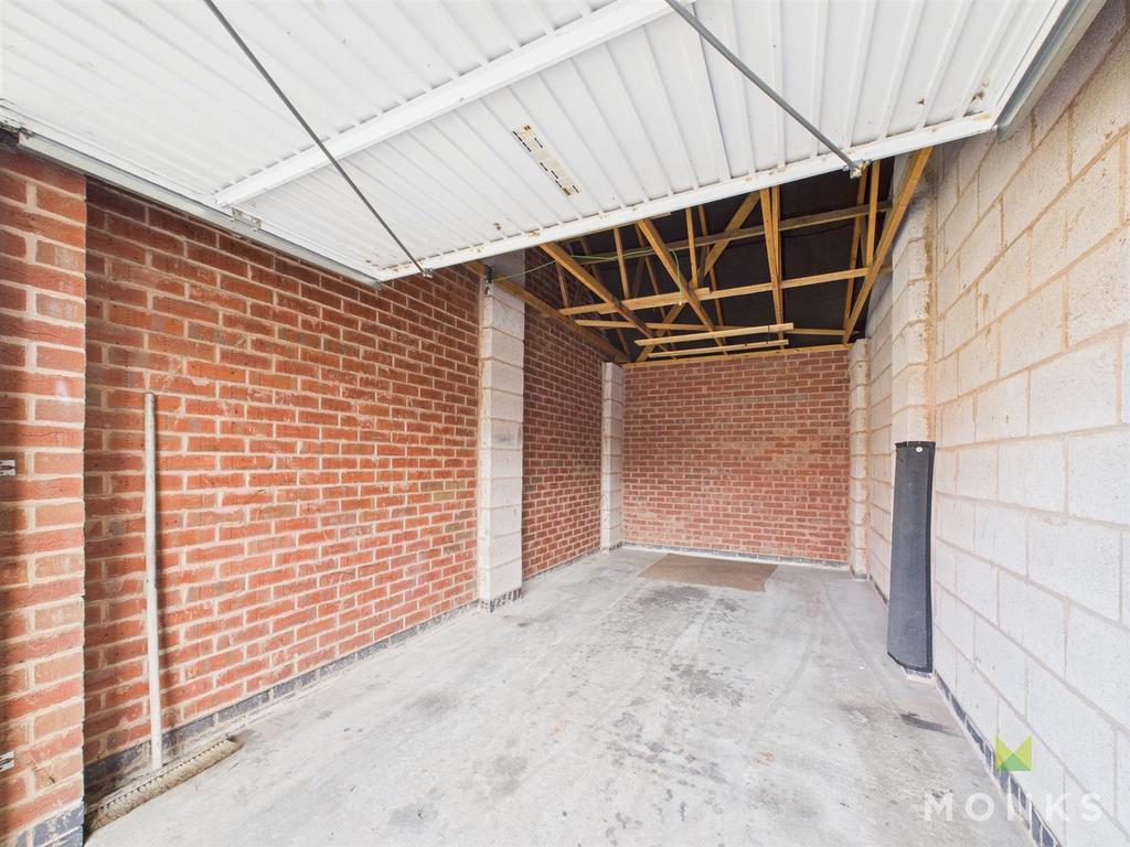 CAM01520 G0-PR0233-STILL004.jpg