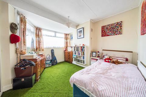 undefined, Slough,  Berkshire,  SL1
