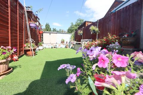 3 bedroom terraced house for sale, Plimsoll Street, Kidderminster, DY11