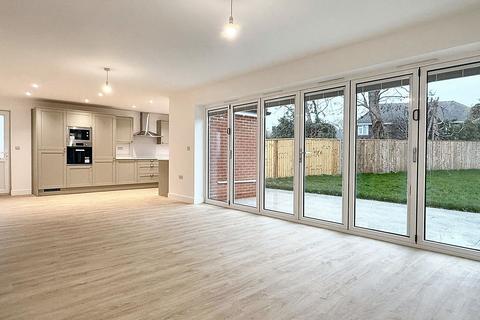 undefined, Woodlands Close, Dibden Purlieu, SO45