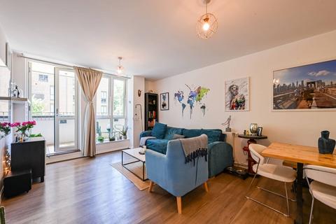 24 Nellie Cressall Way, London E3