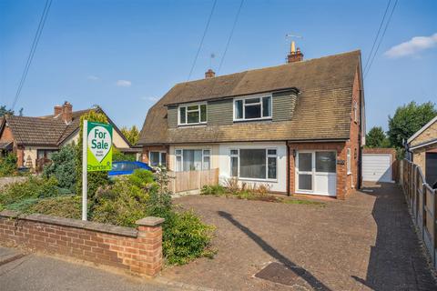 120 Ampthill Road, Shefford, SG17 5BH