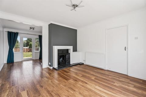 120 Ampthill Road, Shefford, SG17 5BH