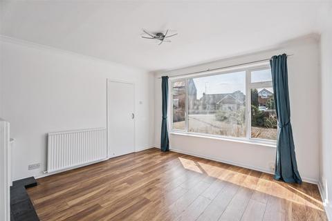 120 Ampthill Road, Shefford, SG17 5BH