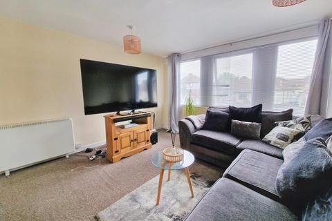 2 bedroom maisonette to rent, Church Road, Bishopsworth, BS13