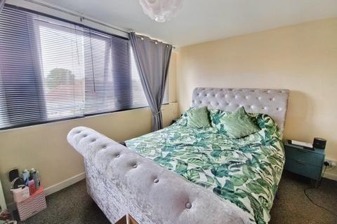 2 bedroom maisonette to rent, Church Road, Bishopsworth, BS13