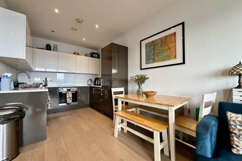 1 bedroom apartment to rent, Baillie Apartments, Lockside Way, London, E16 2JQ