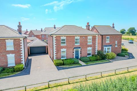 4 bedroom detached house for sale, Earn Drive, Lubbesthorpe, LE19