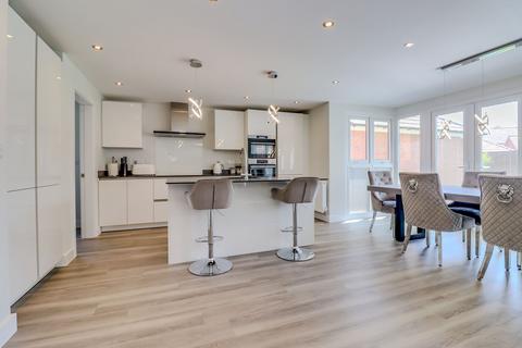 4 bedroom detached house for sale, Earn Drive, Lubbesthorpe, LE19
