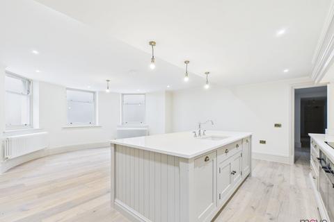 undefined, London Road, Cheltenham GL52