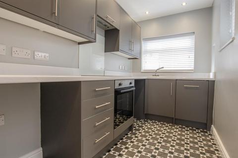 2 bedroom terraced house to rent, Amber Street, York, YO31 8NG