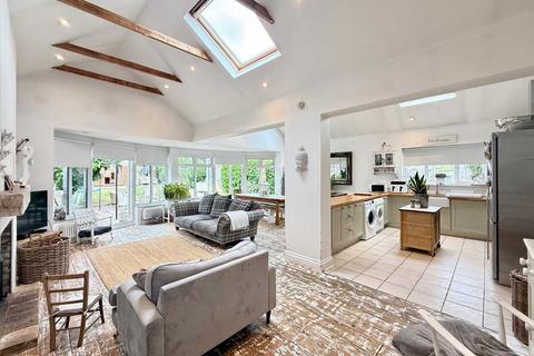 3 bedroom bungalow for sale, Hadleigh SS7