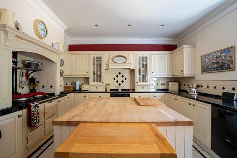 7 bedroom country house for sale, Comberton Road Kidderminster, Worcestershire, DY10 4AA