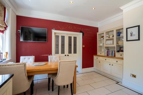 7 bedroom country house for sale, Comberton Road Kidderminster, Worcestershire, DY10 4AA
