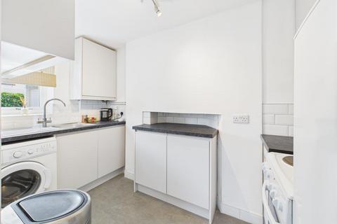 undefined, Baker Street, Aylesbury HP18