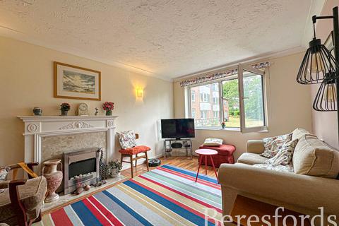 2 bedroom apartment for sale, Fentiman Way, Hornchurch, RM11