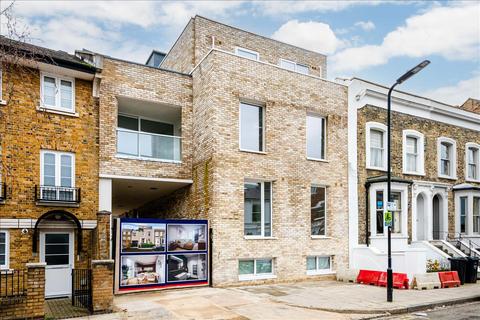 3 bedroom apartment to rent, Powell Road, Lower Clapton, E5