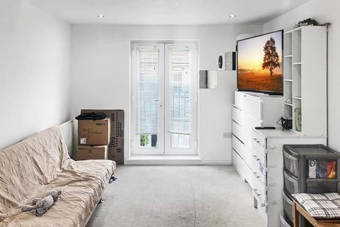 1 bedroom flat to rent, Chaundler Drive, Aylesbury HP19