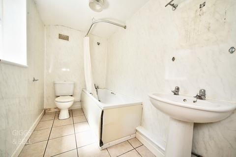 72 Ashton Road, Luton, LU1 3QG