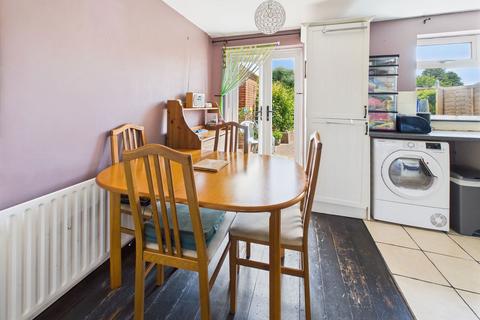 13 Monks Walk, Upper Beeding, Steyning, BN44 3HR