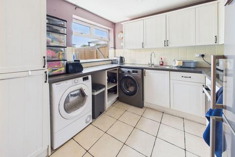 13 Monks Walk, Upper Beeding, Steyning, BN44 3HR