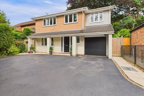 4 bedroom detached house for sale, Northbrook Road, Broadstone, Dorset, BH18