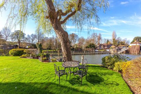 undefined, Millbank, Marlow SL7