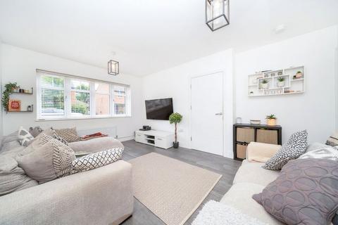3 bedroom semi-detached house for sale, Fullers Avenue, Hertfordshire WD25