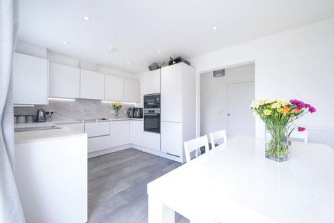3 bedroom semi-detached house for sale, Fullers Avenue, Hertfordshire WD25