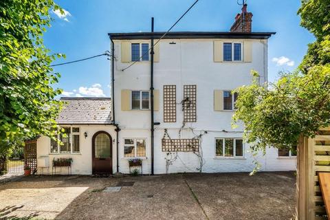 2 bedroom detached house for sale, OLD REIGATE ROAD, BETCHWORTH, RH3